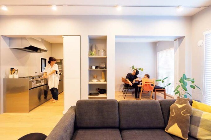 引き戸で仕切れるダイニングスペース