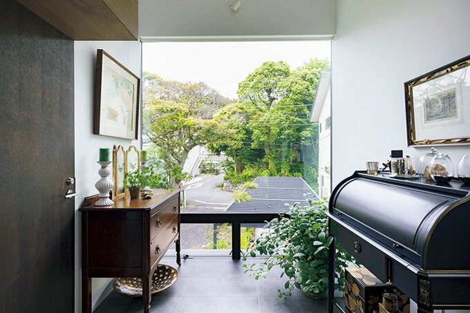 はめ殺し窓は緑を眺めるために有効