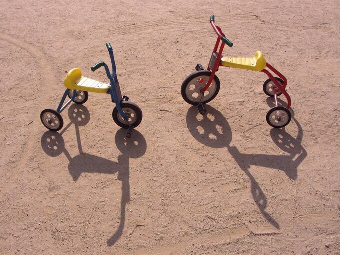 毎日放置されている幼児も…