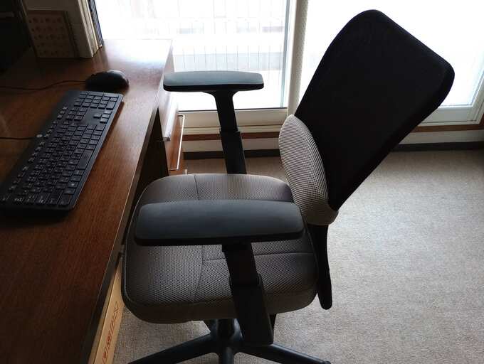 デスクチェア