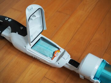 40代におすすめ、マキタのコードレス掃除機。「ゴミの見える化」でモチベアップ