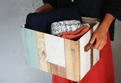 段ボールと100均アイテムでできる！「持ち手付き収納ボックス」をDIY