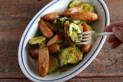 ズッキーニとウインナーのカレーマヨ炒め。お弁当やおつまみに