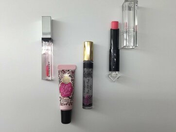 唇の温度、湿度で発色が変わる！自分だけの色が楽しめるpHリップが流行中！