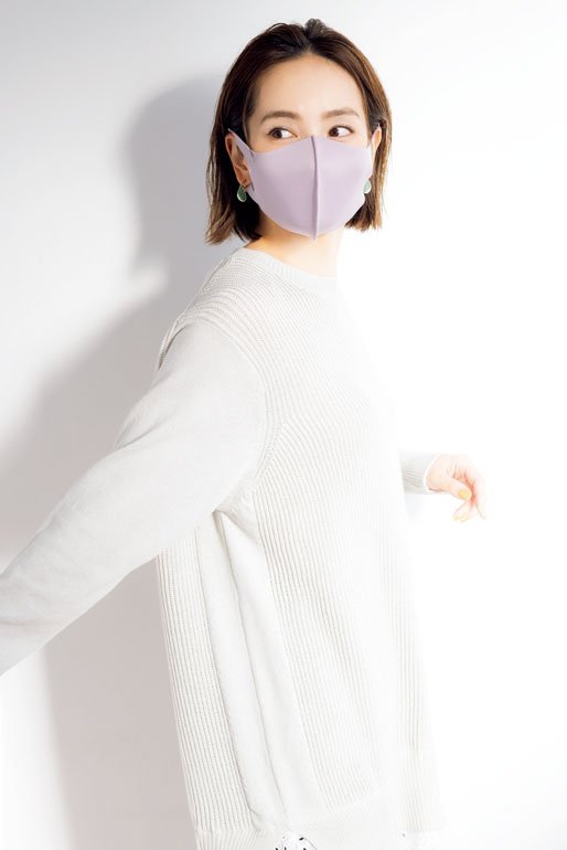 マスク女性全身
