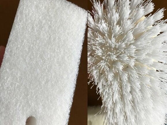 スポンジとブラシ