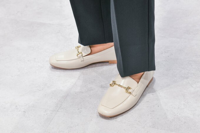 「ビットローファー」NATURAL 2,990円