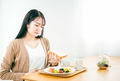 「私、食べてないのに太るんです」と言う人の食事内容。漢方の観点から考える改善法