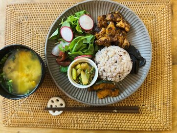 60代、夫婦ふたり暮らしで「やめてよかった」こと。夕食づくりで自分優先にしたら心がラクに：2025年9月トップ10