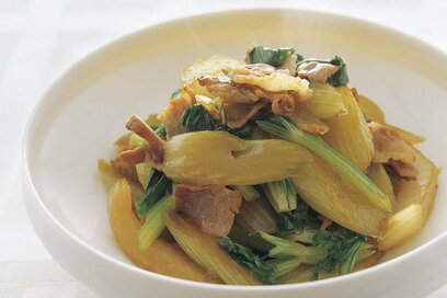 ごはんによく合う「セロリと豚肉の甘辛煮」。食感と香りがやみつきに