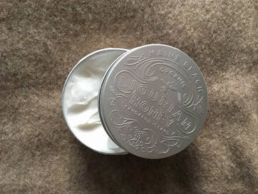 出しっぱなしでも絵になる保湿クリーム！マメに塗ってうるうるに　