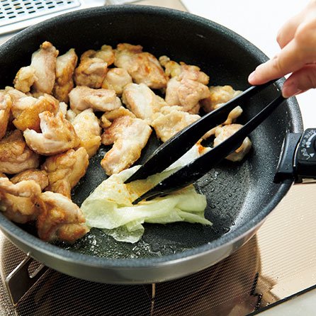 油をぬぐう画像