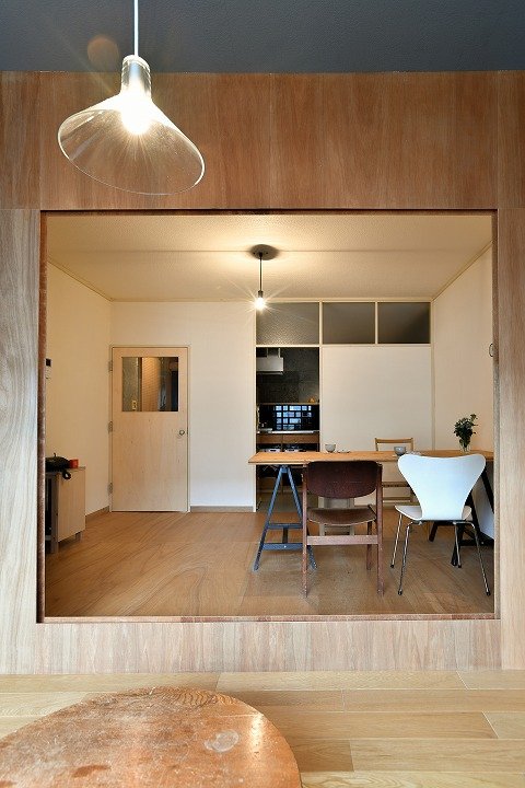 リビングから見たキッチン