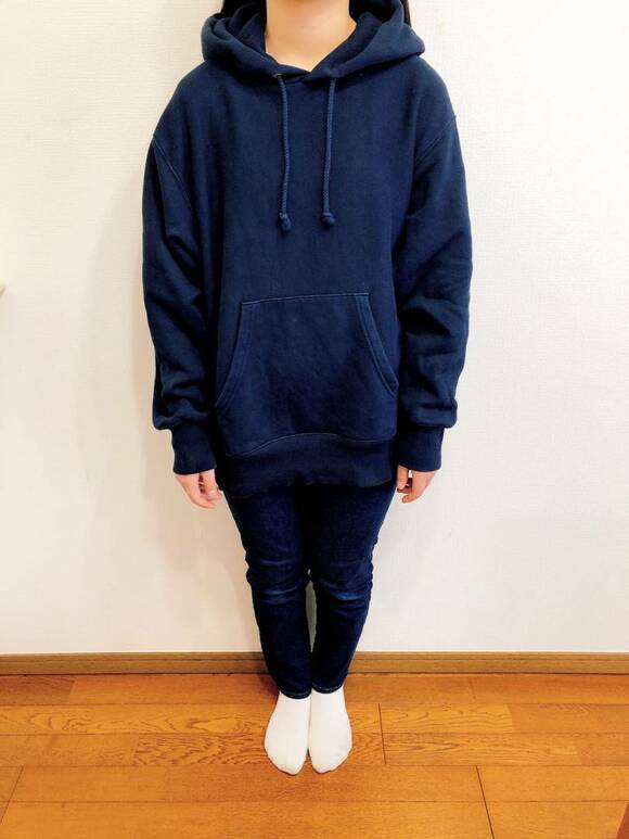 ネイビーパーカー