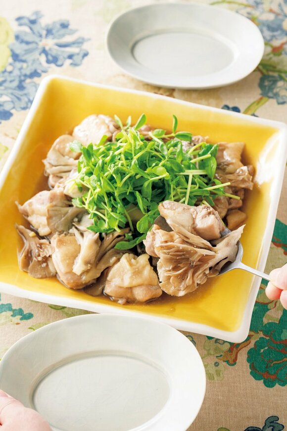 鶏肉とマイタケの塩香味蒸し
