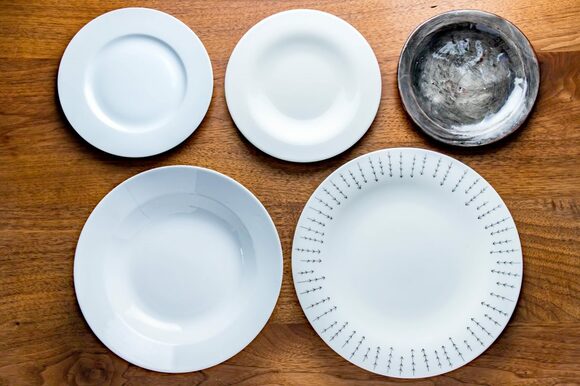 シンプルな無地の北欧食器