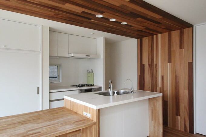 キッチンサイドにコンセント