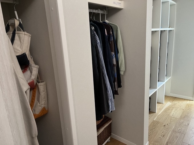 カバンの収納場所