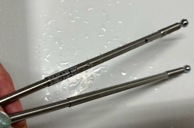 写真：物干しざおホルダー