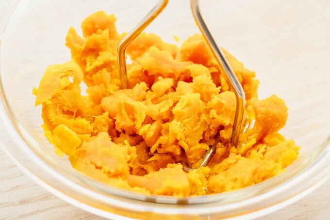 カボチャをつぶす