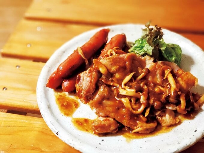 ソーセージと鶏モモ肉のグリル