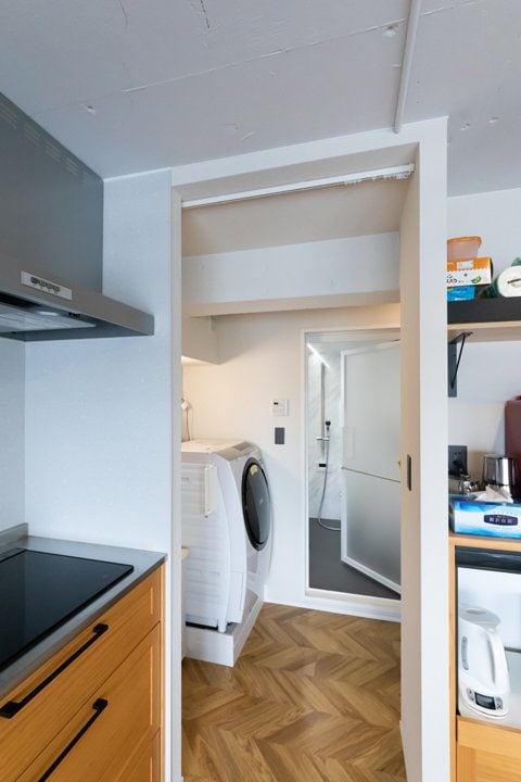 キッチンから導線のいいサニタリー