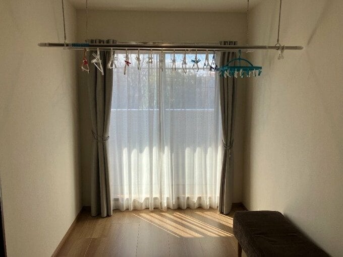 日当たり良好な2階の室内干しスペース