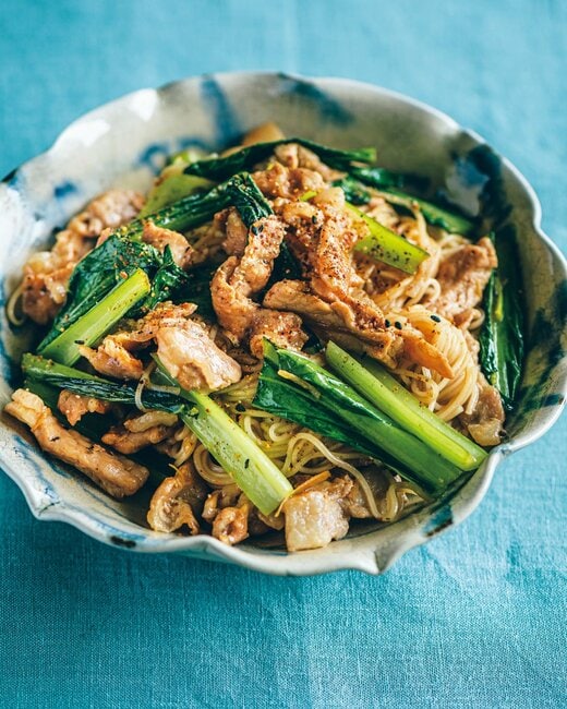 コマツナと豚肉のオイスター炒麺