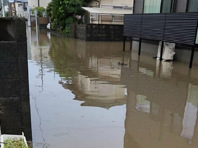 冠水した住宅街