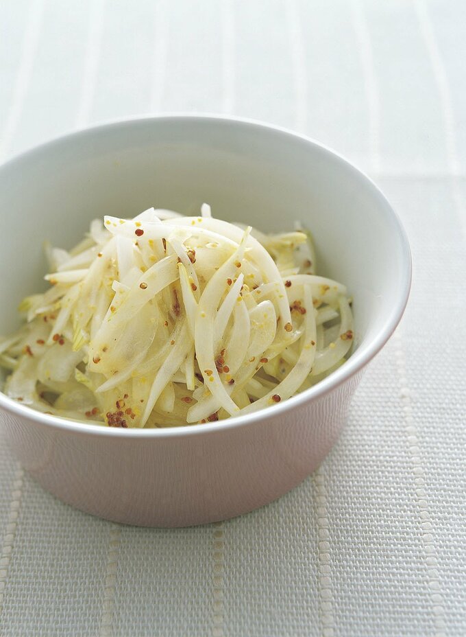 玉ねぎと粒マスタードサラダ