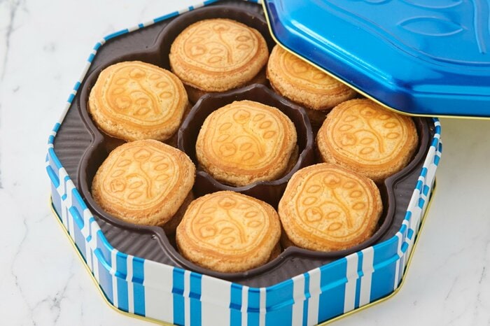 レトロかわいい缶にときめく。昭和初期から愛される「ビスケット缶」は