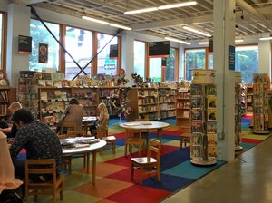 おもちゃやゲームなども置かれている