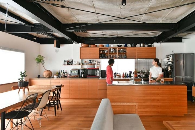 3フロアの中で最も広い2階に位置するLDK