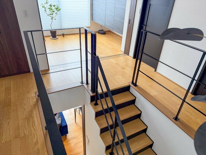戸建ての階段