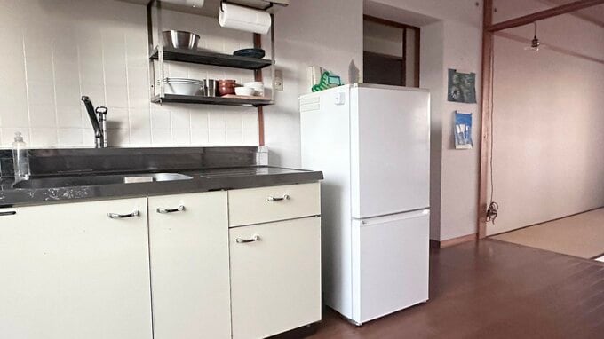 団地の部屋と冷蔵庫