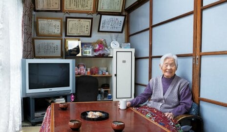 108歳、現役理容師のおばあちゃん。一日一日を繰り返し、「気がついたら長生きに」