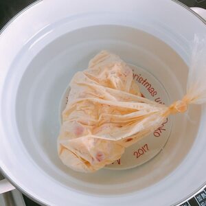 湯せんしたら、白っぽくなりました