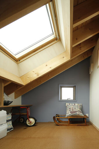 S邸屋根裏