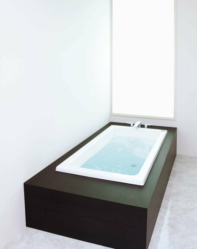 リラインス「キャスティエ琺瑯バスタブ」