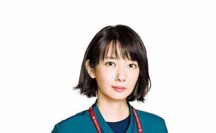 『ナイト・ドクター』主演の波瑠さん。「岸優太くんや北村匠海くんがうらやましい」理由は？