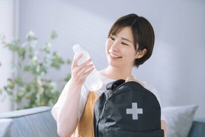 災害時、子どもに持たせるべきは「非常食」と「テレホンカード」どっち？