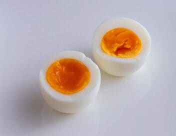 電子レンジでつくるゆで卵＆目玉焼き。ポテサラ、ガパオライスも簡単