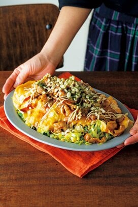 山本ゆりさんの豪快な「巻かないとん平風」。少ない豚バラ肉でキャベツがもりもり食べられる