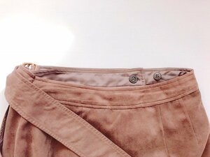 サイズが合わないバーゲン服も、取っておいたボタンでリサイズ可能