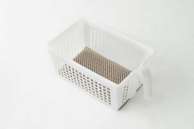 すべり止めシートを貼り付けたケース