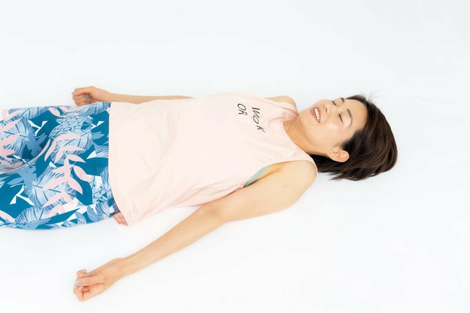 肩に力を入れている人