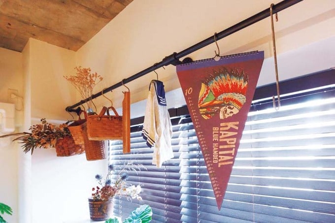 窓際のコレクションスペース