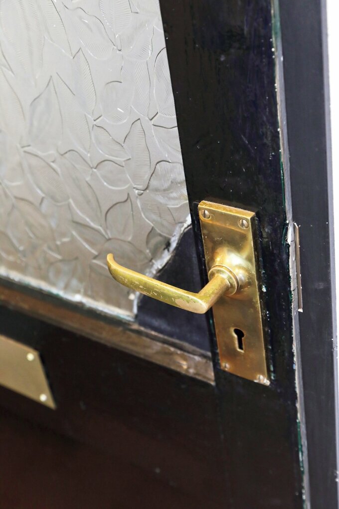 妻が見つけた50~60年代のイギリス製のアンティーク扉