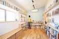 60代、自宅に「絵本図書館」開設でかなえた夢。蔵の一部を大胆リフォーム 