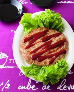 モヤシのビッグハンバーグ